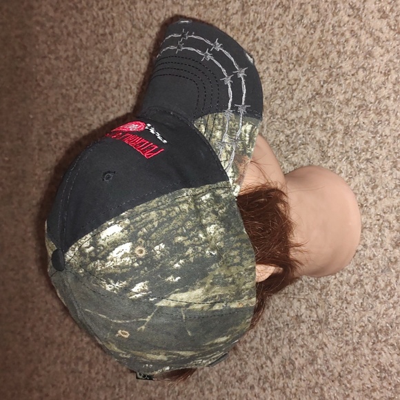 Peterbilt of Sioux Falls Mossy Oak Camo Distressed Snap-on Hat Cap - Picture 8 of 11